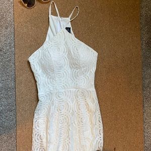 Small Windsor white dress